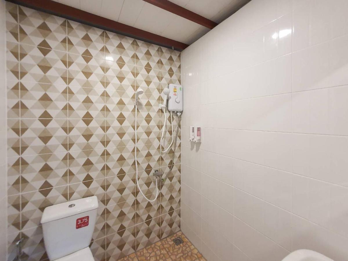 We Hostel Khaolak Као Лак Екстериор снимка