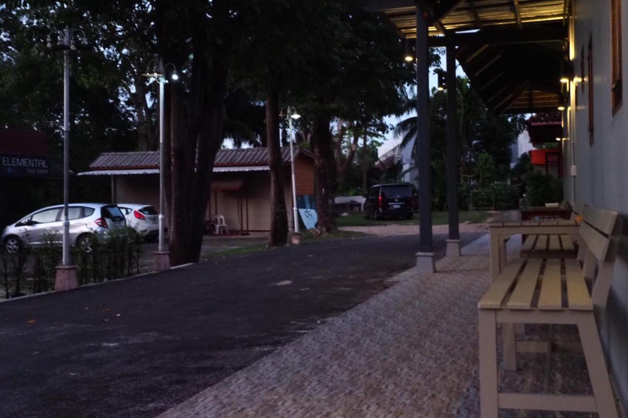 We Hostel Khaolak Као Лак Екстериор снимка