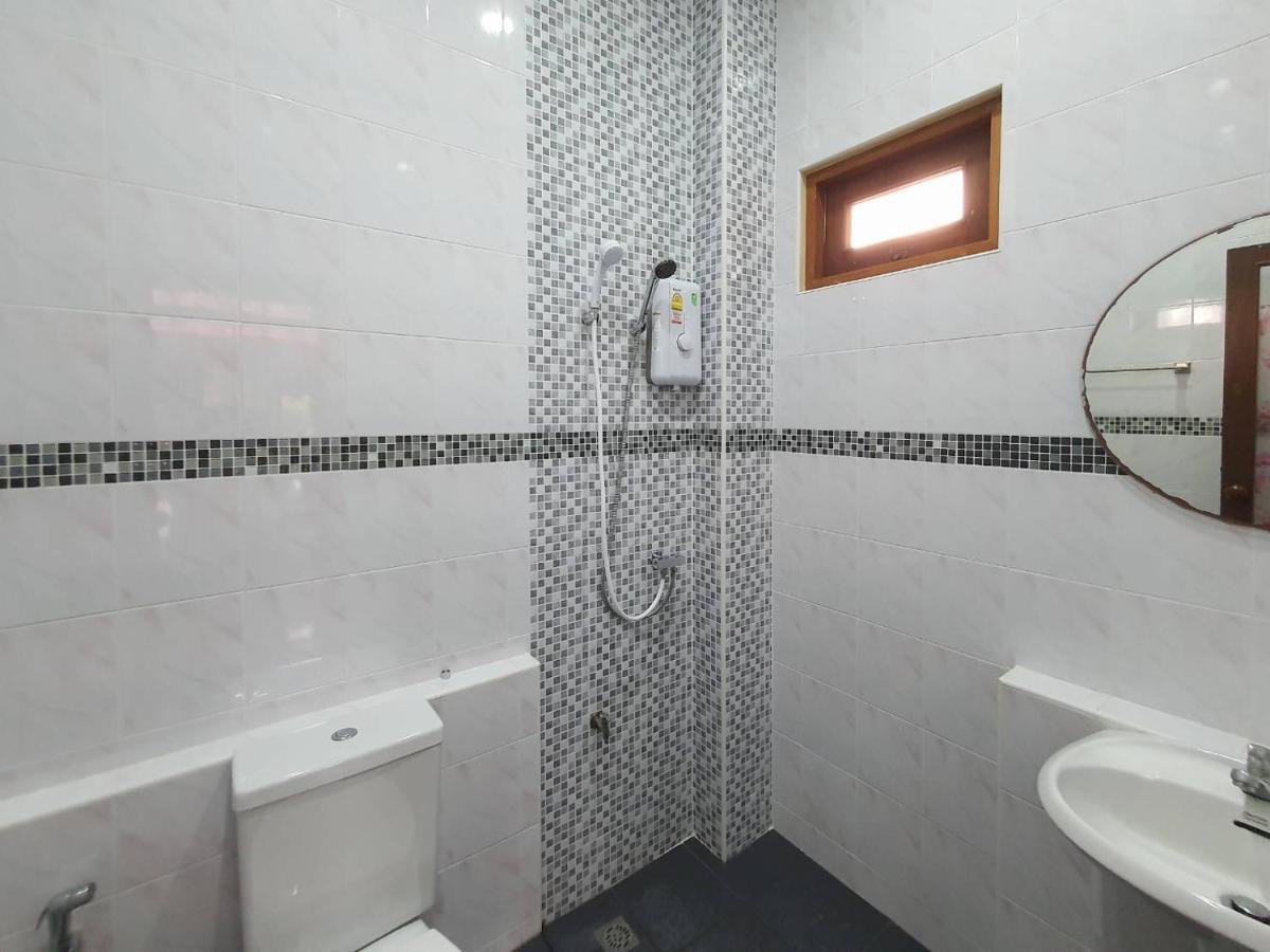 We Hostel Khaolak Као Лак Екстериор снимка